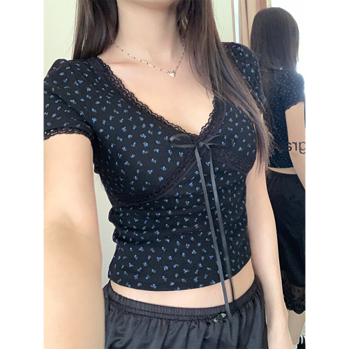 Real shot of French lace edge pure lust bow tie T-shirt for women 2024 summer new slim floral short sleeves