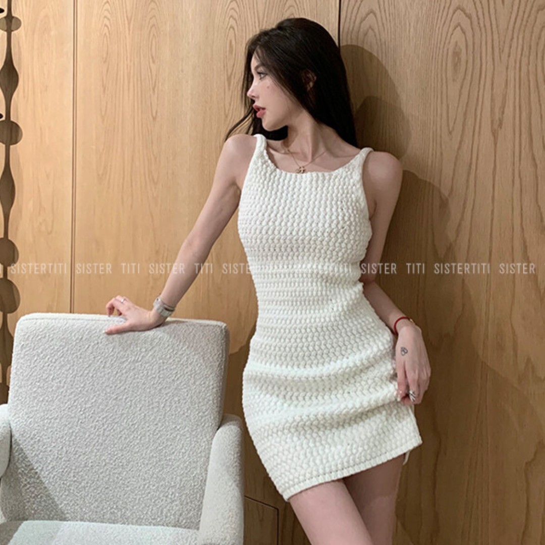 titi小姐姐巴厘島戀人性感露背純欲包臀辣妹白色吊帶連衣裙女
