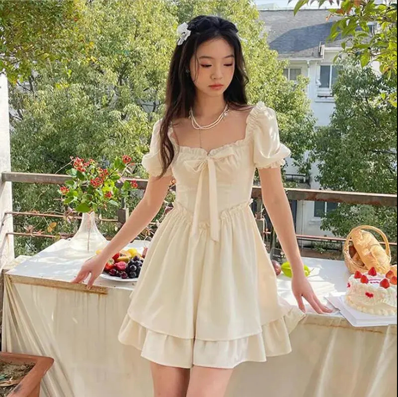 下拉鏈 法式蝴蝶結方領木耳邊連衣裙女夏季新款泡泡袖收腰短裙子