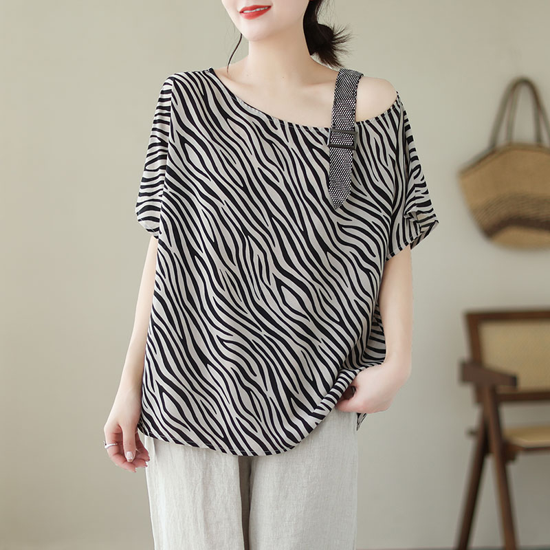 Original workmanship fat mm loose off-shoulder T-shirt for women summer 2024 new design slanted shoulder chic shirt