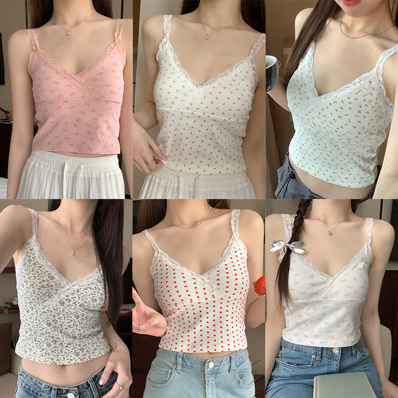 Real shot of retro simple floral girly and versatile suspender for women pure desire lace v-neck vest