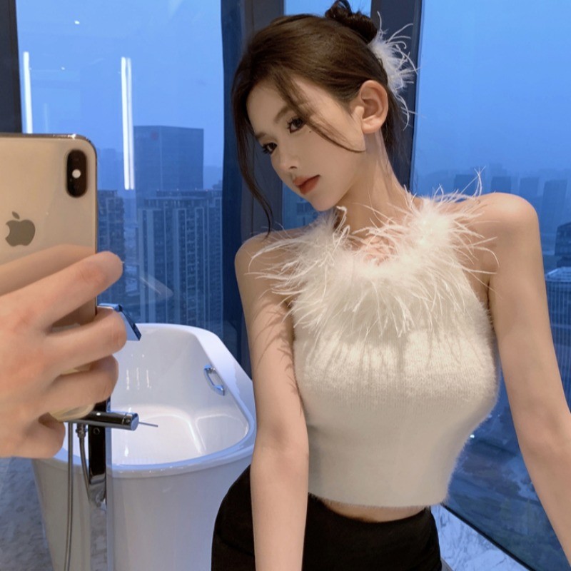 純欲辣妹性感露背掛脖上衣女春秋白色毛毛領打底衫內搭吊帶小背心