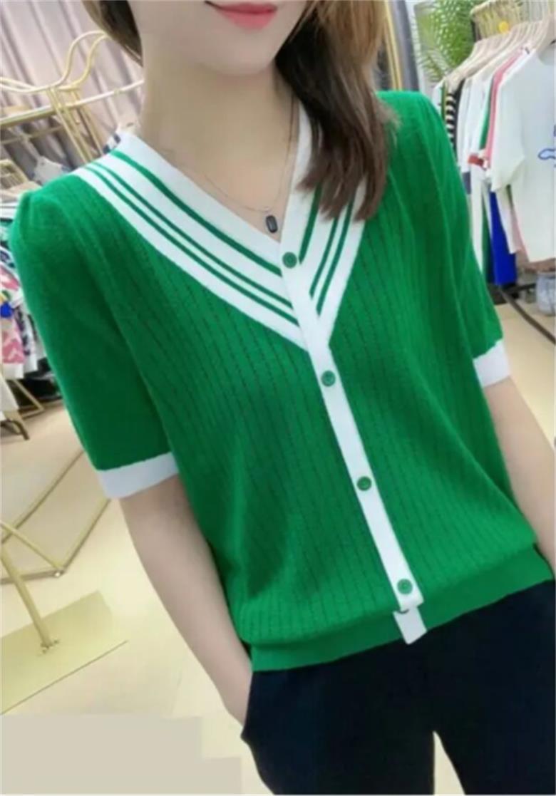 Short-sleeved T-shirt for women 2024 new summer style color-blocked loose pullover ice silk top thin V-neck bottoming sweater