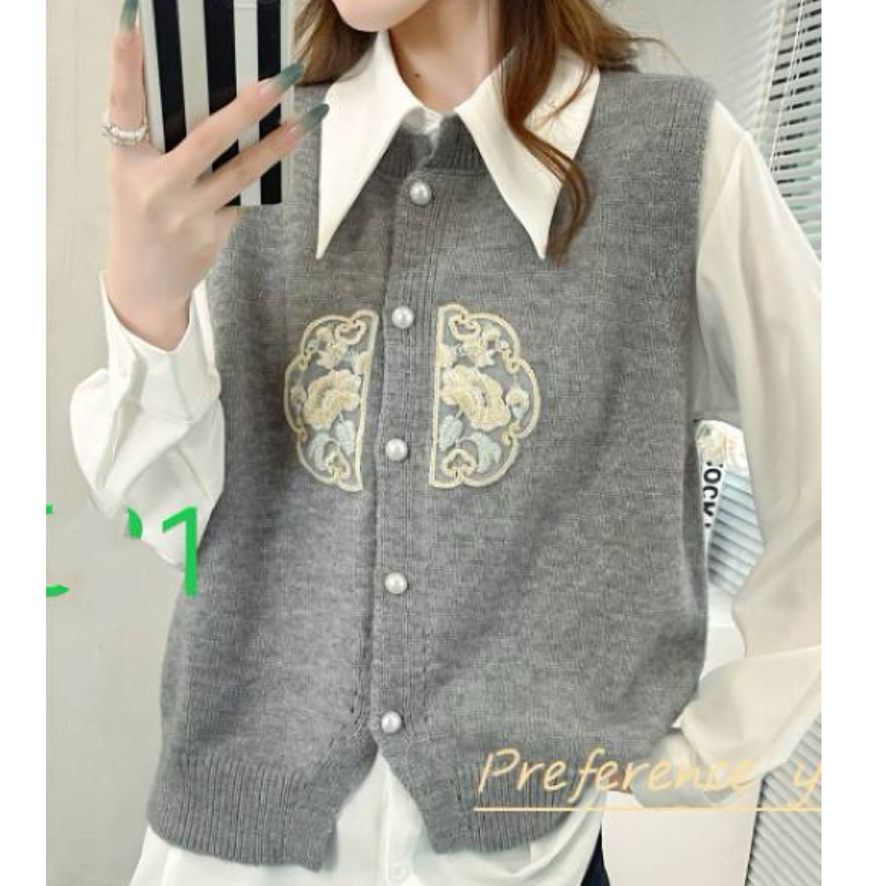 開衫刺繡圓領新中式針織馬甲背心女2024春裝新款寬鬆馬夾毛衣坎肩