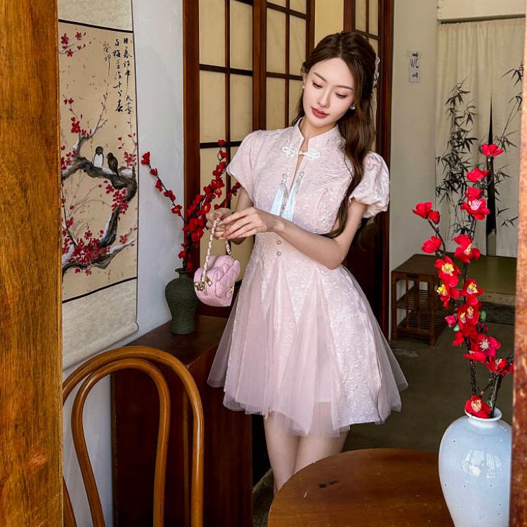 實拍新中式國風高端精緻連衣裙女夏季氣質高級感年輕少女款旗袍裙