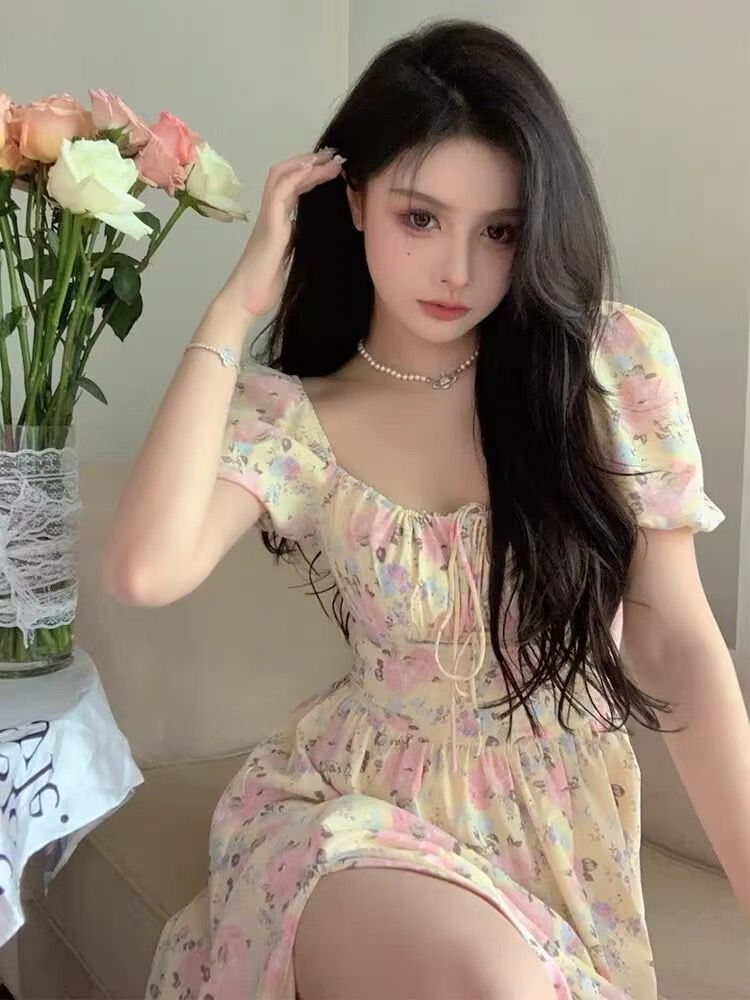 甜美溫柔系碎花連衣裙女裝春季2024新款系帶方領收腰中長款a字裙