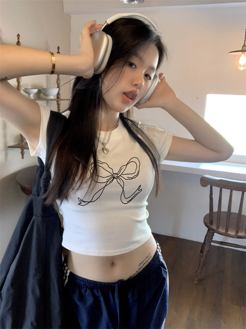 Real shot of pure cotton design niche right shoulder short sleeve T-shirt hot girl short high waist exposed navel slim fit top