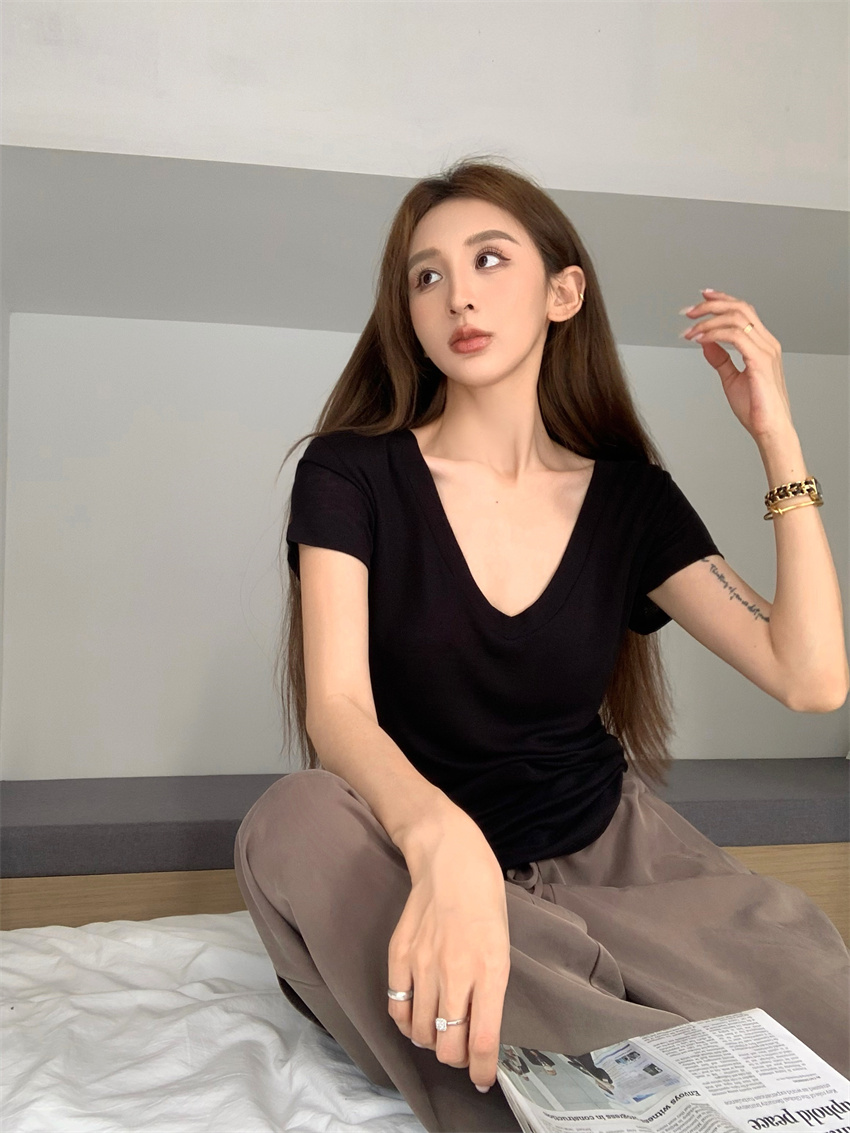 Real shot simple temperament solid color micro see-through low-neck slim T-shirt top
