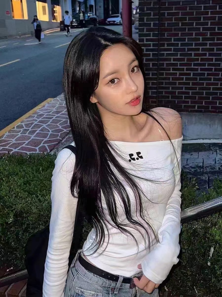 2024春季新款韓國小眾Rest RR標撞色斜肩露肩修身顯瘦打底衫T恤女