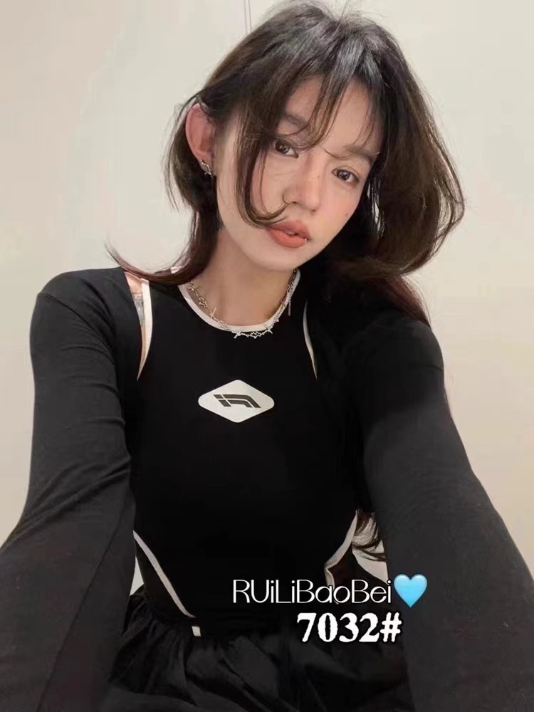 假兩件韓版黑色鏤空打底衫女2024新款帶墊肩辣妹T恤顯瘦設計上衣