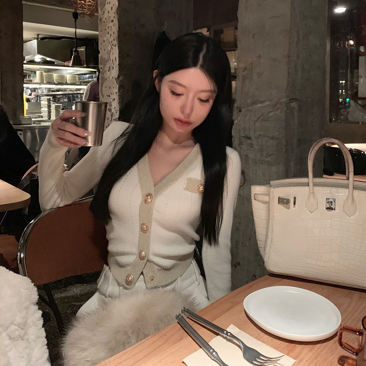 早安樊樊 新款定染金色紗線針織開衫女v領內搭外穿氣質上衣