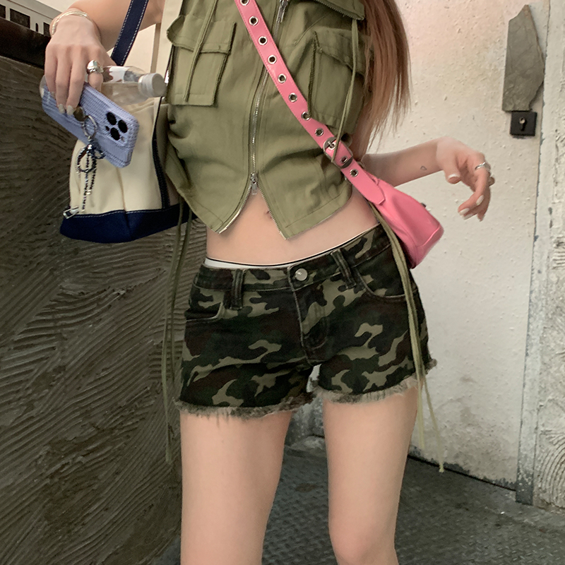 美式辣妹低腰顯瘦牛仔超短褲女韓版夏季毛邊迷彩性感包臀熱褲子
