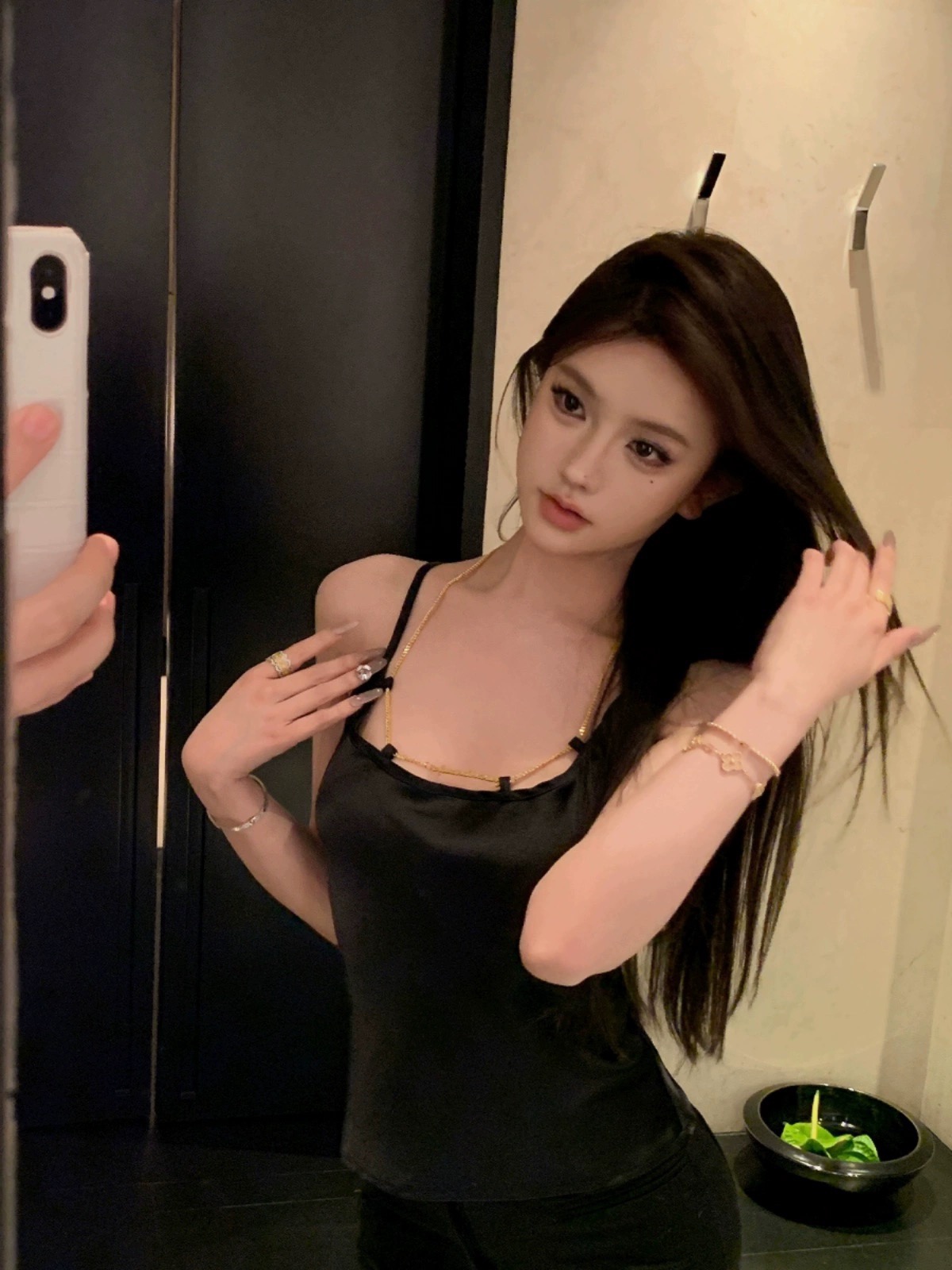 JAYKY YANG迷醉時分金屬細鏈條設計感吊帶上衣黑色純欲內搭