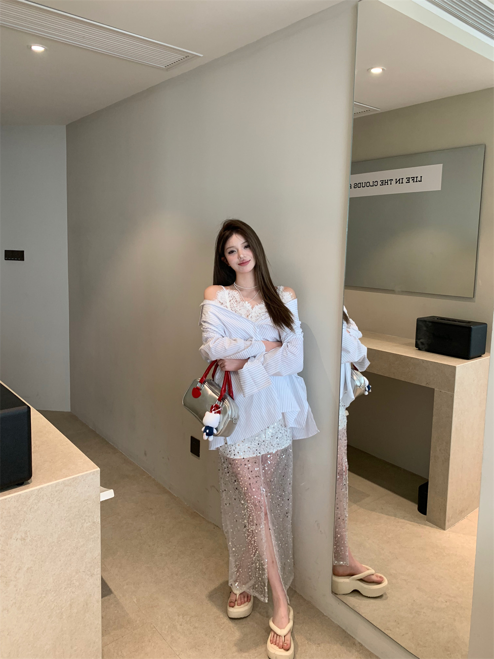 實拍蕾絲寬鬆襯衫鑲鑽半身裙套裝女時尚氣質女裝新款兩件套裙