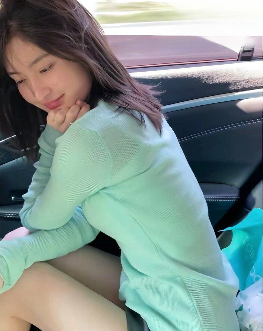 多巴胺穿搭薄荷綠針織打底衫女春季2024新款內搭修身顯瘦長袖上衣