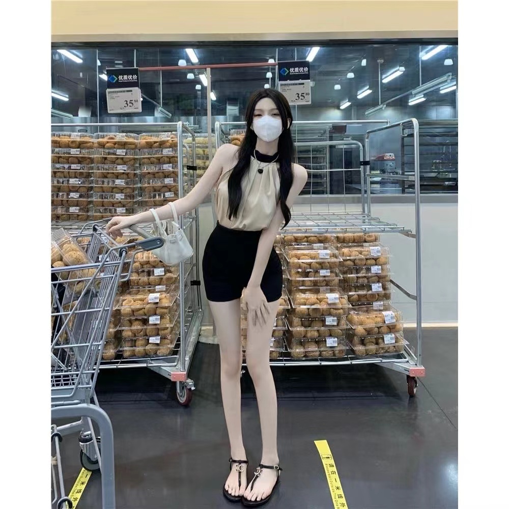 純欲風高級感氣質掛脖露肩吊帶上衣女設計感小眾性感外穿夏季新款