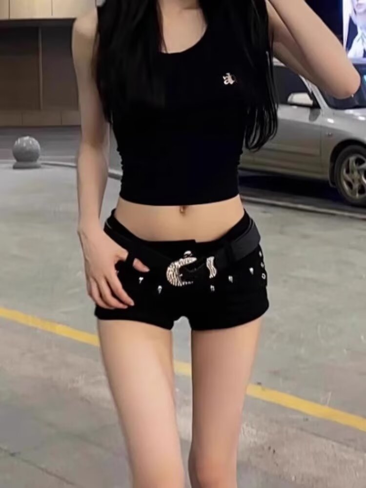 美式辣妹性感低腰包臀柳釘牛仔超短褲女夏季新款修身顯瘦提臀熱褲