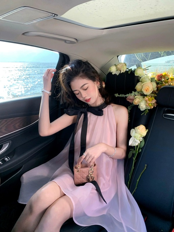 鹿阿姨卓叔叔◆法式粉色無袖蝴蝶結掛脖吊帶連衣裙女高級感春夏裝