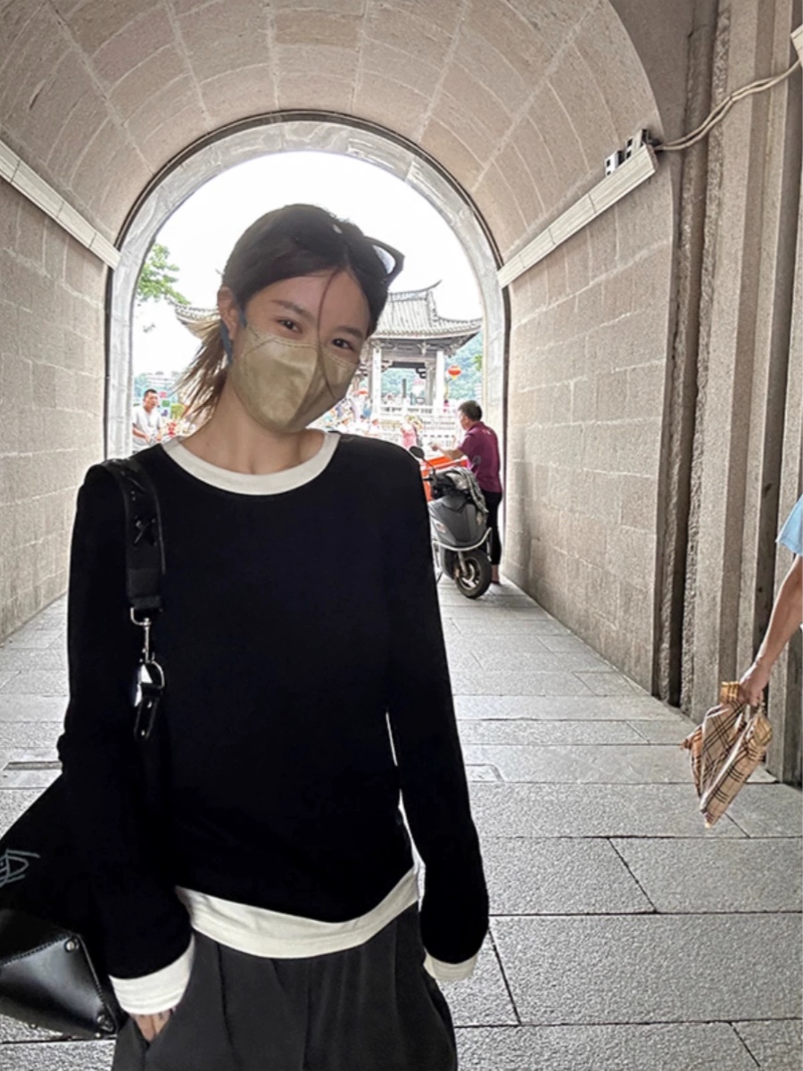 純欲正肩修身拼接設計感假兩件長袖t恤女打底衫撞色減齡內搭上衣