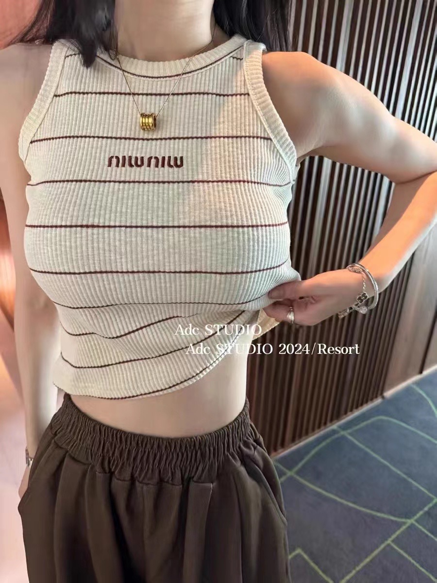 2024早春新款韓版洋氣修身顯瘦時髦刺繡條紋無袖背心上衣女百搭潮