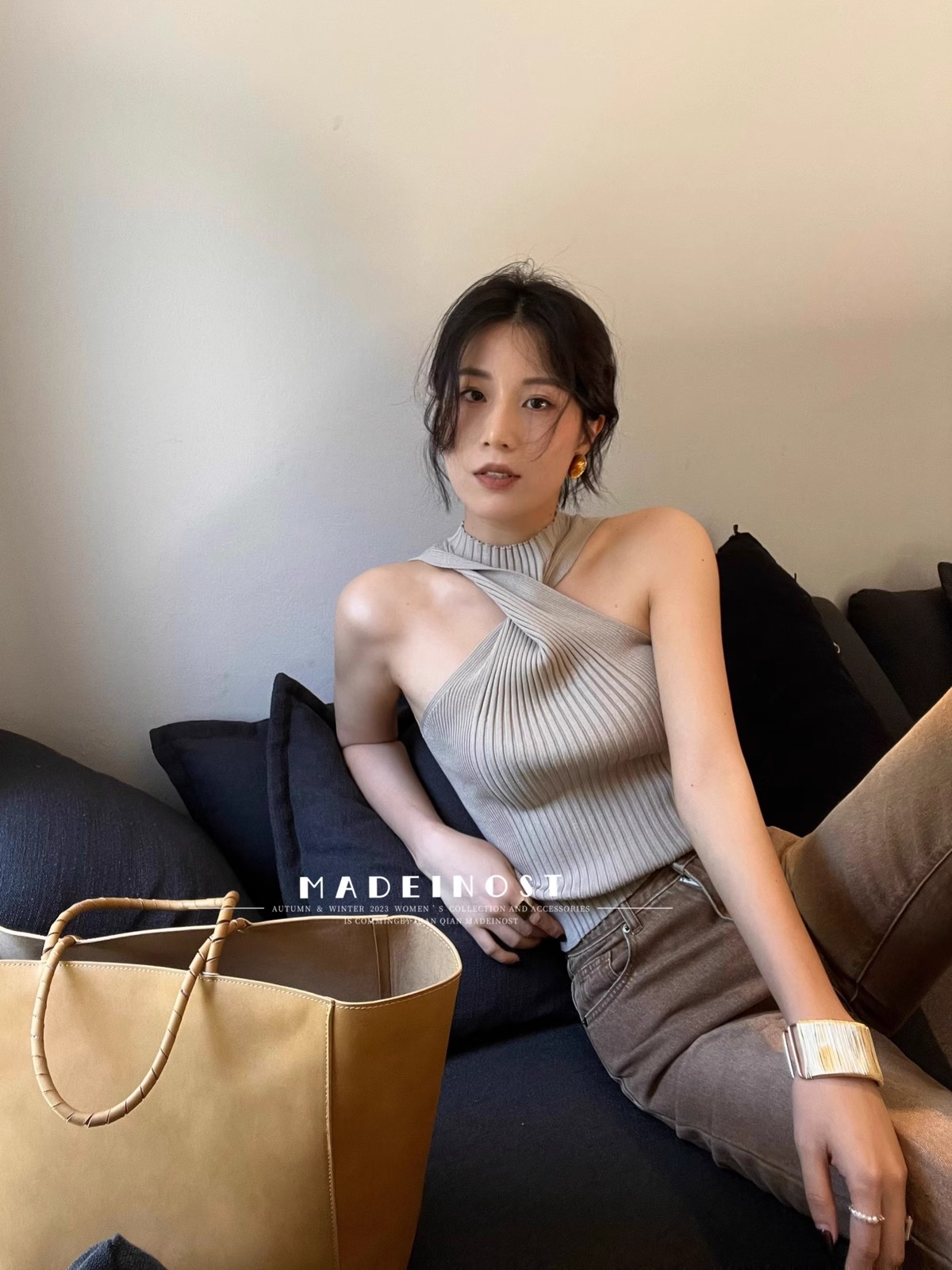 MADEINOST原創設計感掛脖不規則扭結修身坑條針織背心女秋季新款
