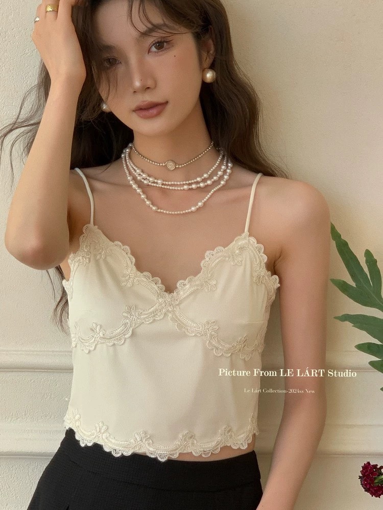 LELART 春夏新款法式氣質純欲蕾絲花邊吊帶背心短款V領內搭小衫
