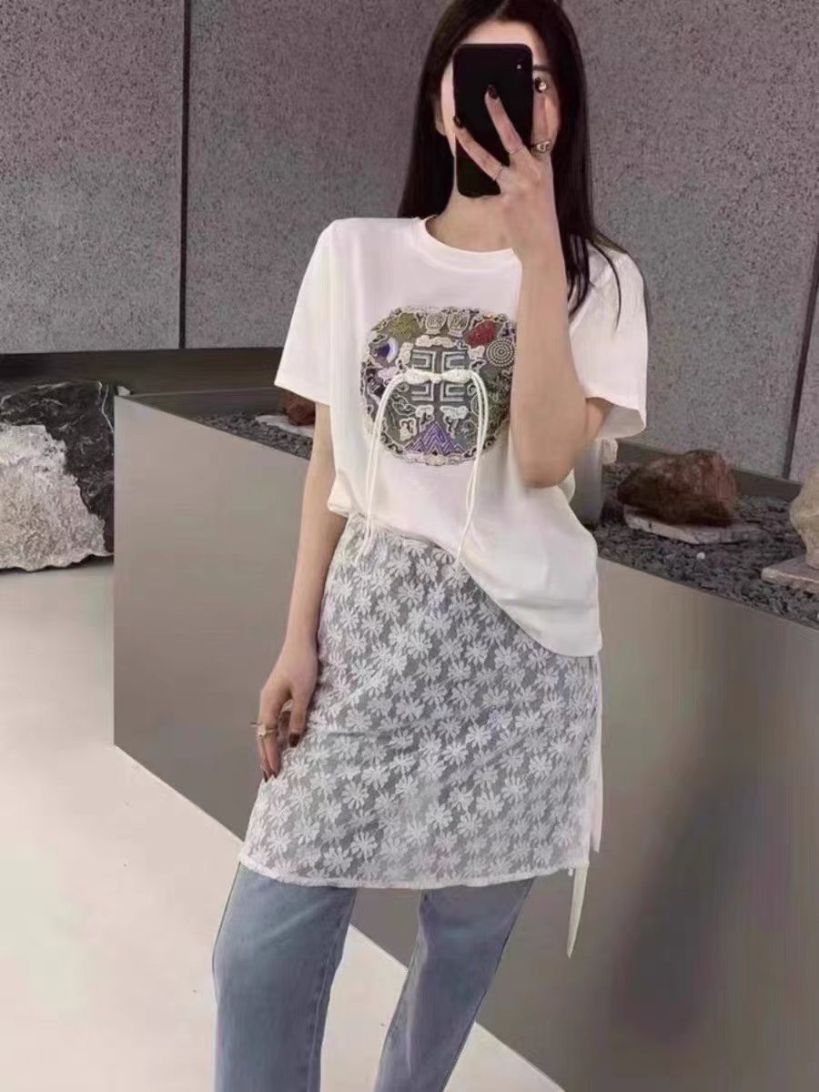 新中式重工刺繡圓領短袖t恤女夏2024年夏季新款時尚國風小衫上衣