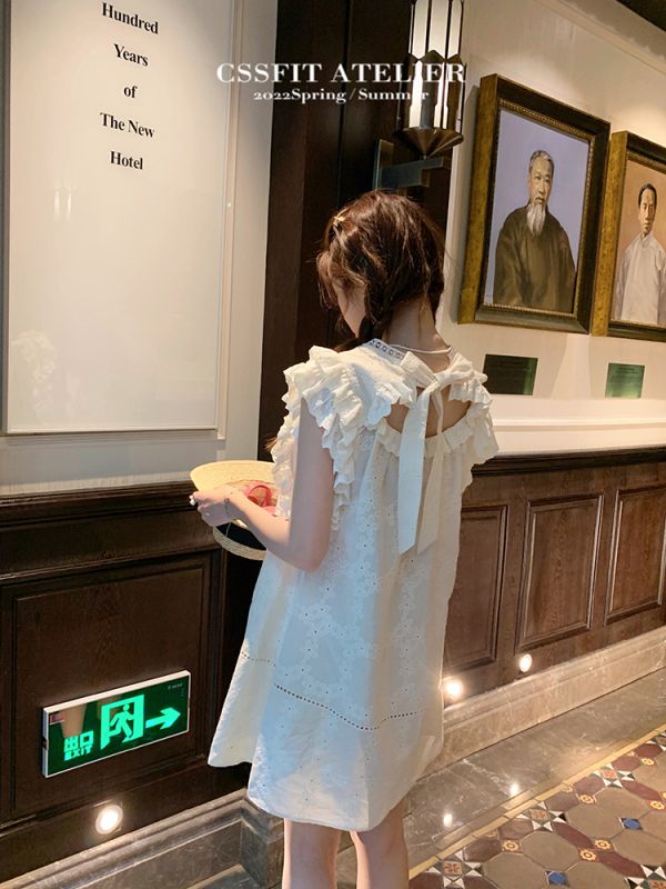 小個子海邊度假小飛袖娃娃裙茶歇法式白色連衣裙子女夏季新款