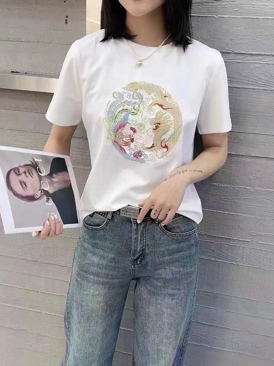 新中式盤扣刺繡國風短袖t恤女2024年早春新款小眾設計感小衫上衣