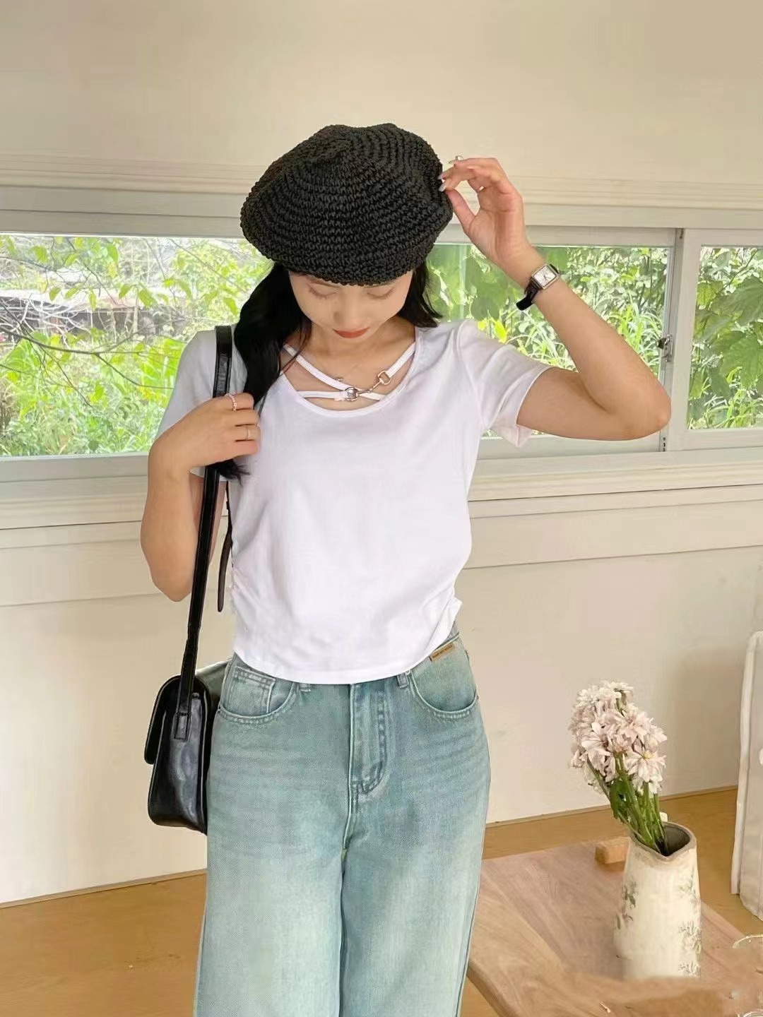 設計感小眾交叉露胸T恤女2024短袖修身百搭洋氣體恤夏季薄款上衣