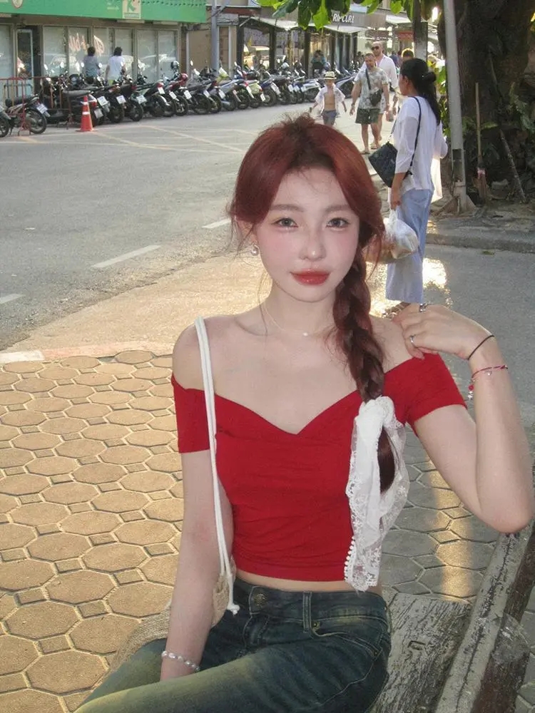 已出貨 美式復古辣妹風紅色v領顯瘦百搭短袖夏季新款T恤上衣女