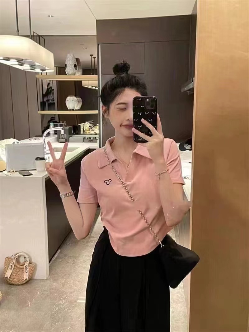 白色polo領小眾設計感收腰又甜又辣上衣女2024初春穿搭短袖t恤