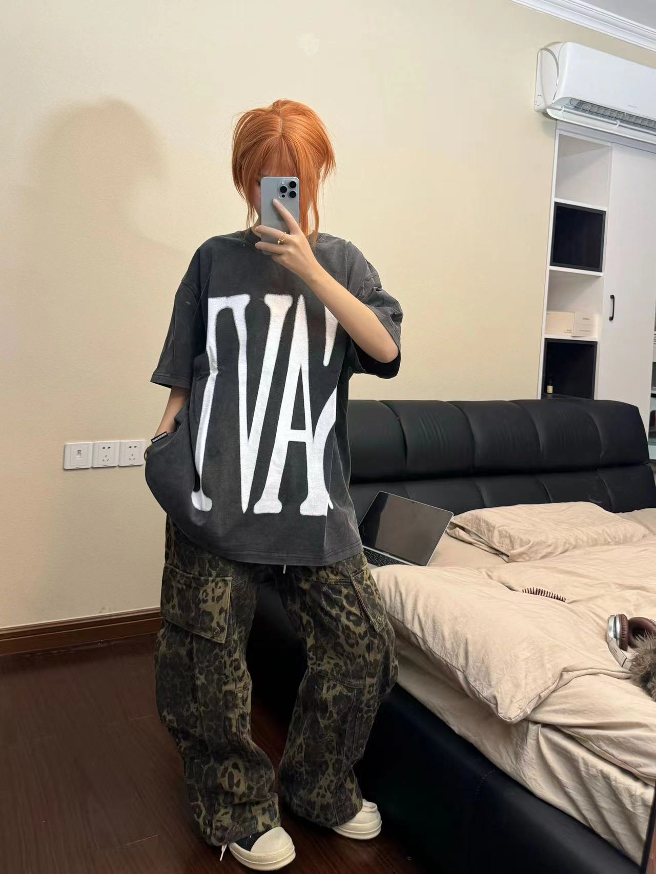 高品質純棉230克21支精梳緊密水洗做舊前後印花短袖T恤女