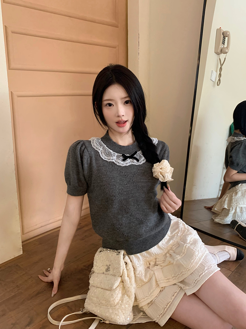 韓系娃娃領灰色針織衫短袖女春季新款蕾絲拼接洋氣獨特别致短上衣