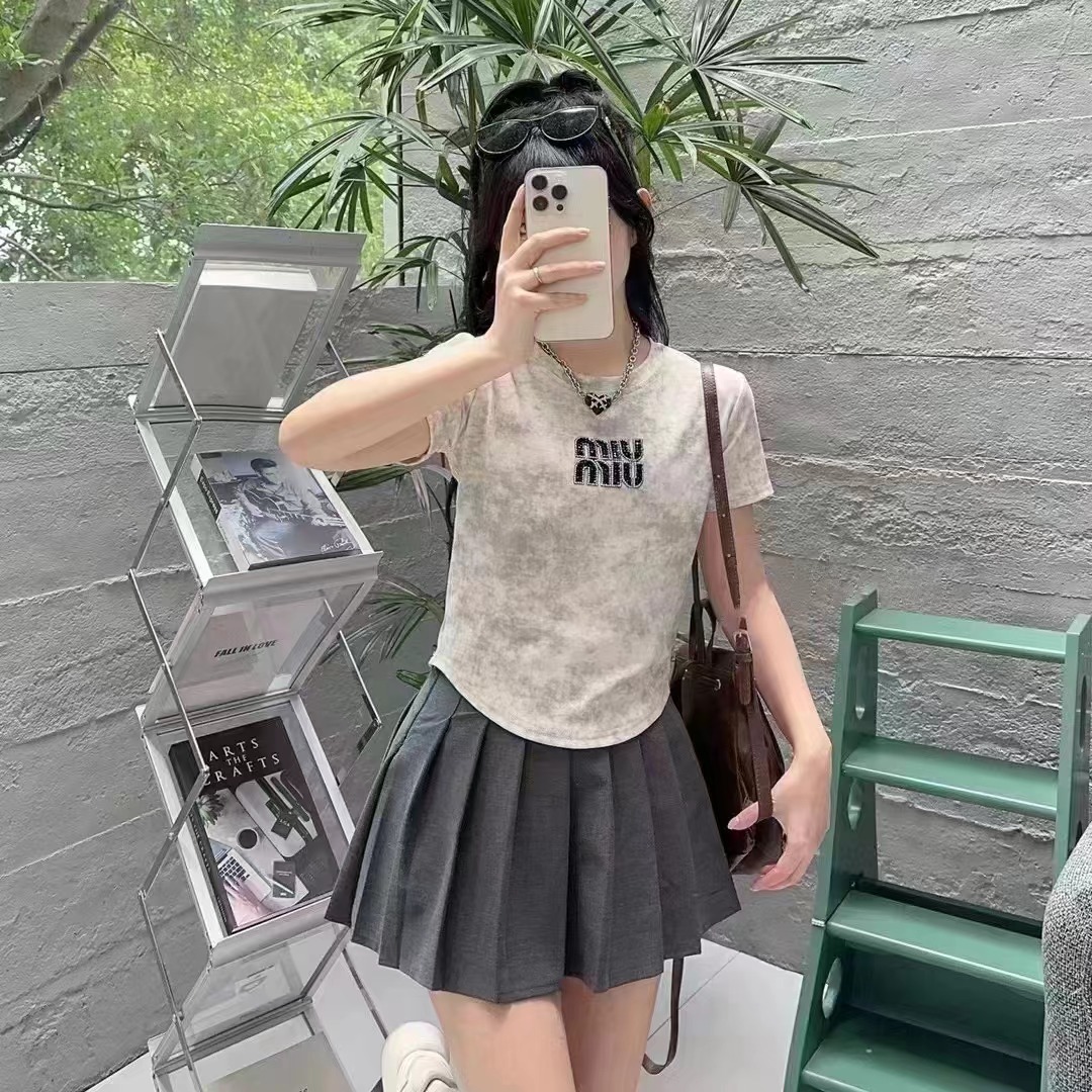 2024夏季韓版扎染字母T恤女秋款氣質修身上衣正肩小眾女