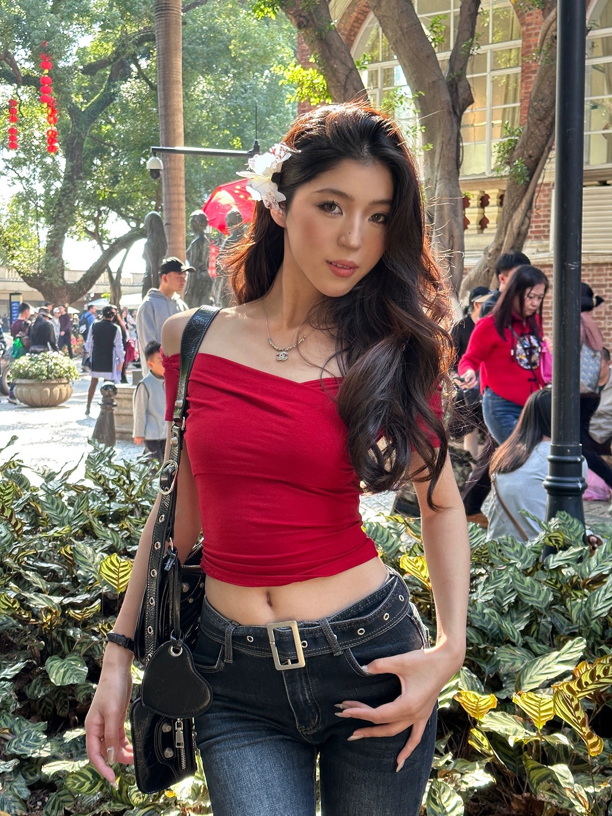 羅哥的羊毛卷 '本命紅』美式復古辣妹簡約修身倒T大方領短袖T恤