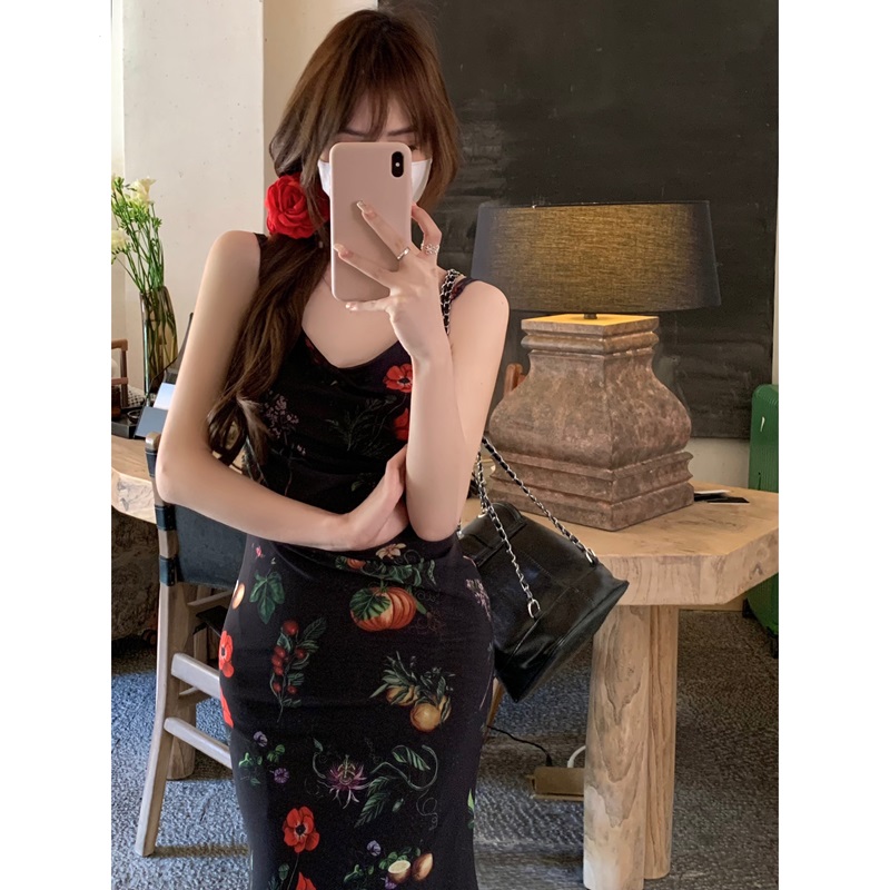 實拍  夏季碎花復古收腰顯瘦包臀吊帶連衣裙