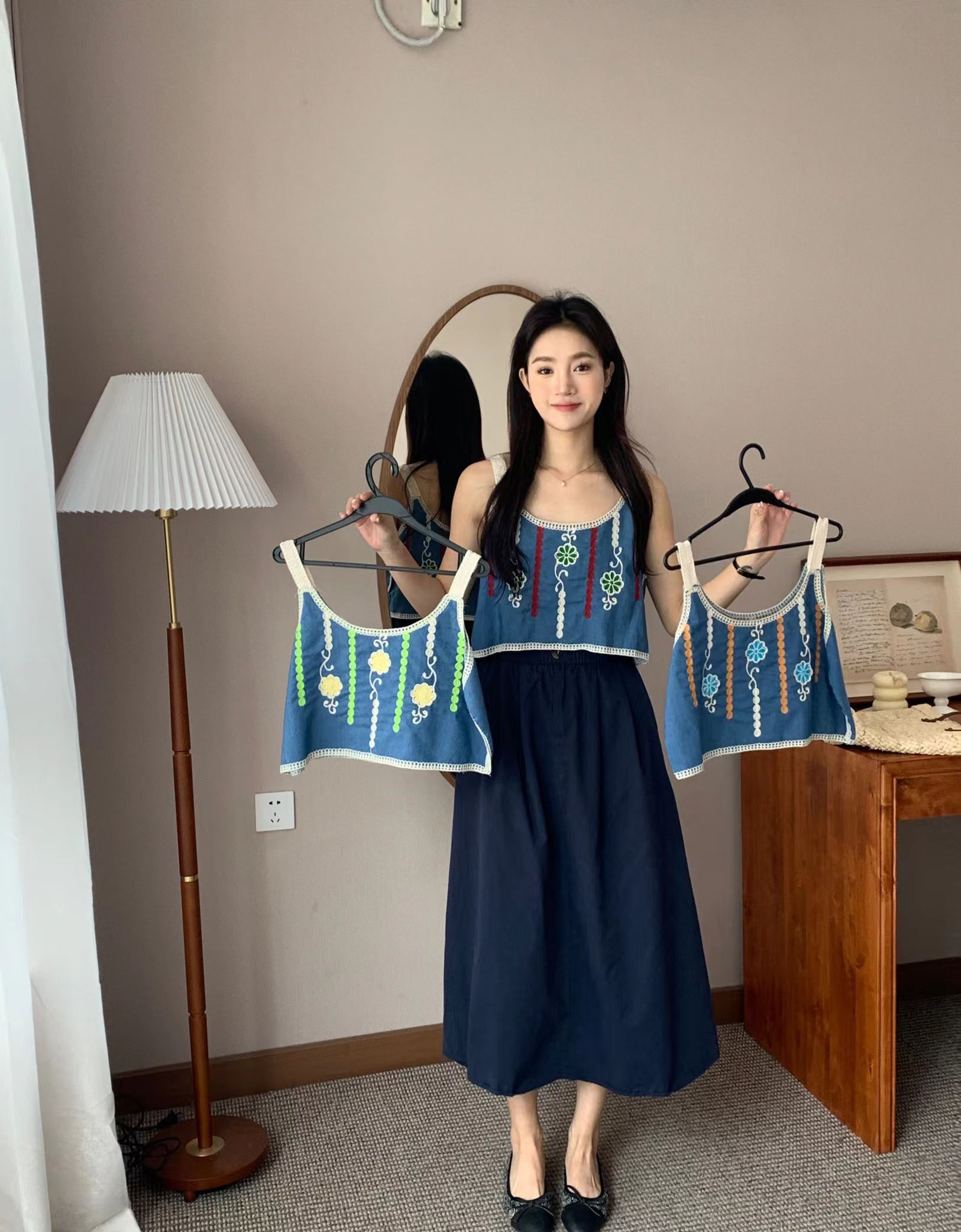 2024春夏新款韓版復古民族風鈎花刺繡V領針織馬甲開衫無袖小背心