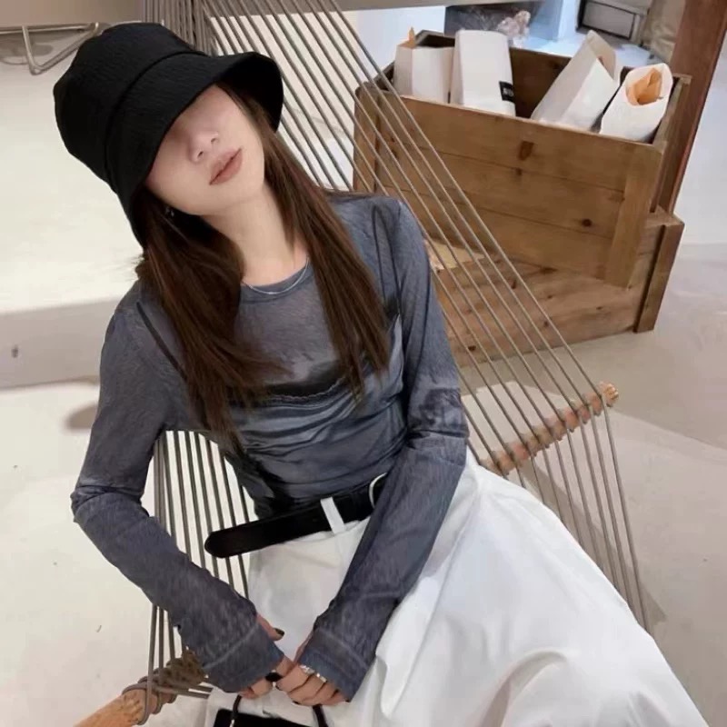 AVVENN2024春新款時髦感錯視覺吊帶印花設計皮膚衣內搭女