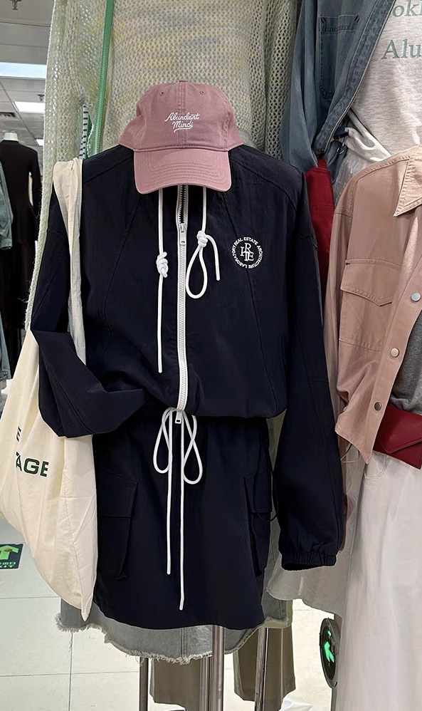十三行女裝2024新款減齡漂亮洋氣套裝裙春秋運動上衣工裝裙兩件套