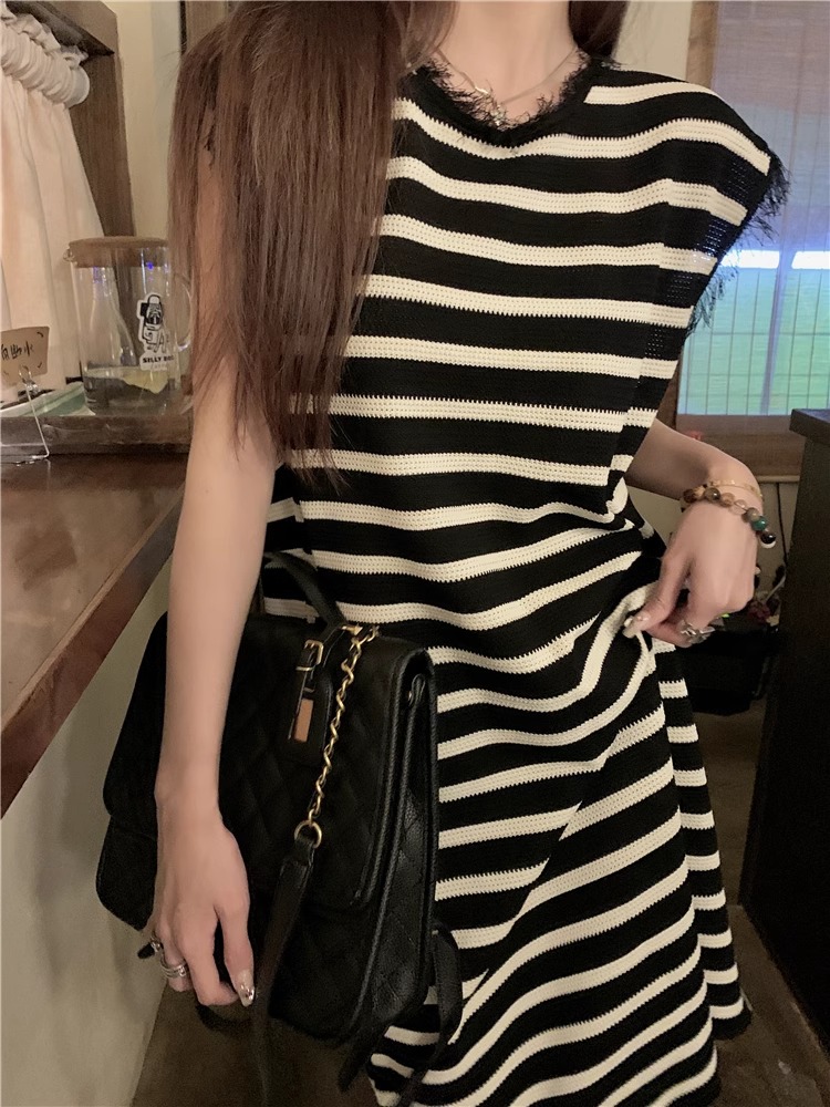 已出貨 韓版寬鬆撞色條紋氣質連衣裙女2024新款顯瘦中長款背心裙