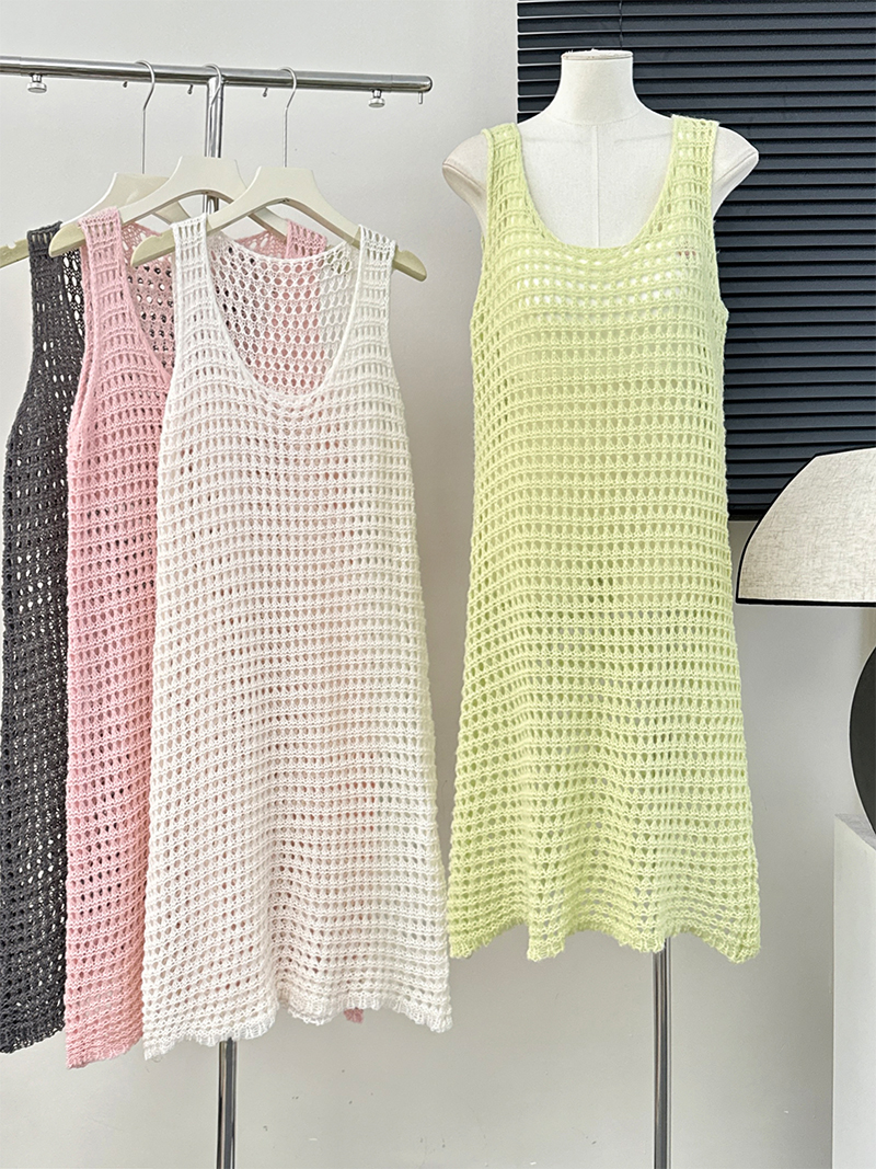 Seaside vacation camisole dress for women to wear outside in summer new design niche loose and versatile hollow dress