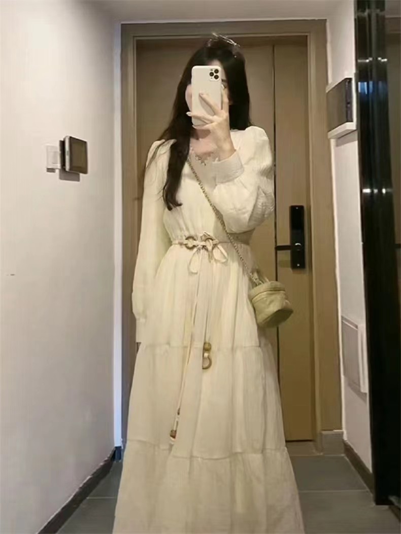 2024新款小個子法式連衣裙子女秋冬季高級感大衣內搭打底仙女長裙