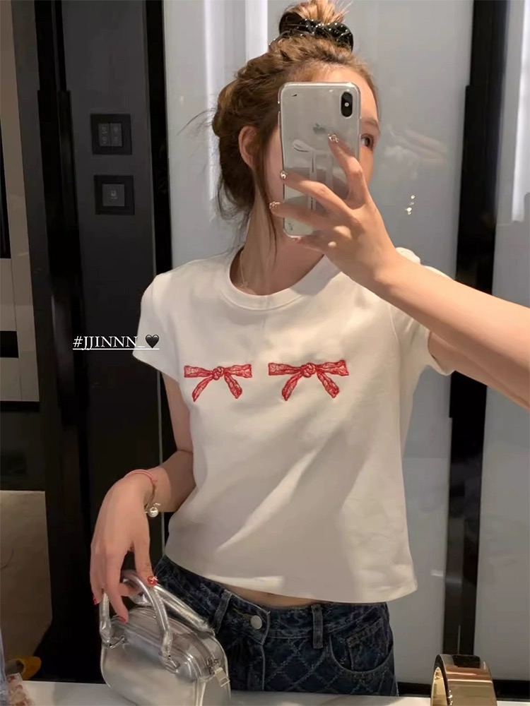 HEYGIRL黑哥 蝴蝶刺繡t 修身顯瘦短袖T恤女春韓系圓領短款上衣