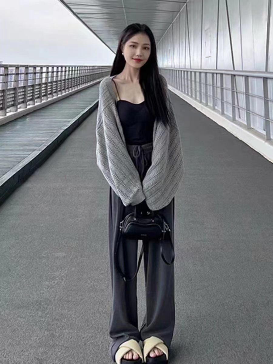 防曬開衫女薄款披肩夏配吊帶連衣裙子鏤空外搭罩衫冰絲法式小坎肩