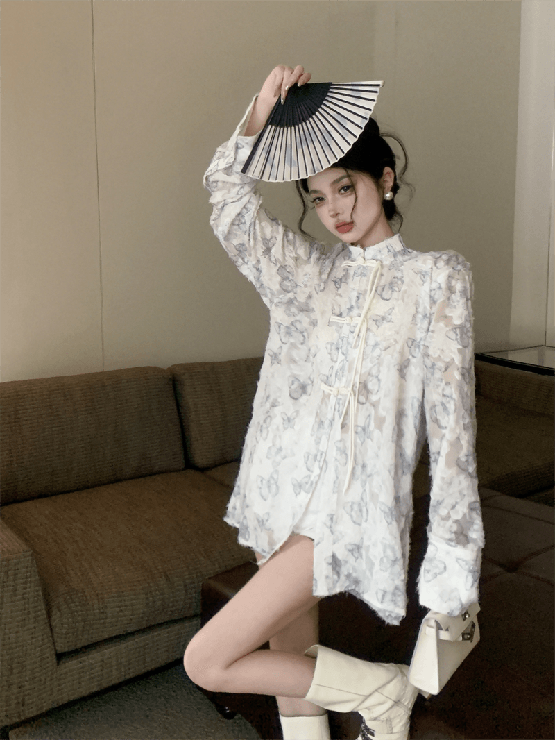 Real shot of three-dimensional butterfly embroidered new Chinese style shirt for women, hand-buttoned long-sleeved shirt, new Chinese style top