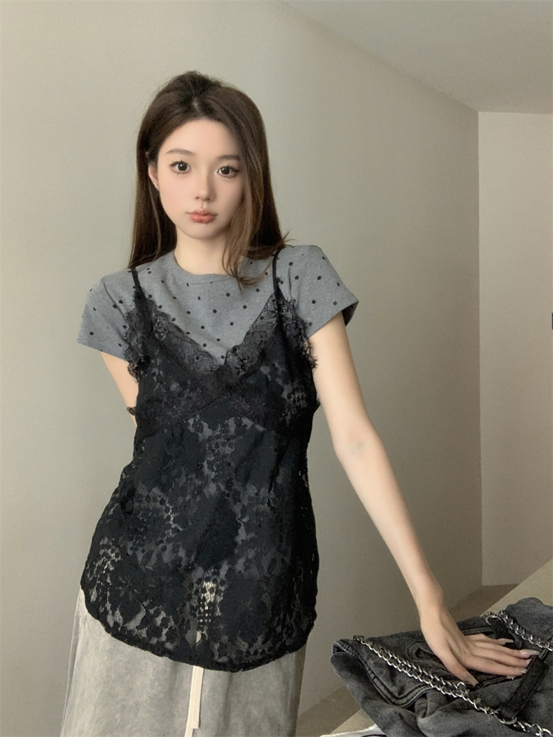 實拍 蕾絲V領吊帶背心miu系顯瘦百搭圓領短袖T恤小波點上衣女