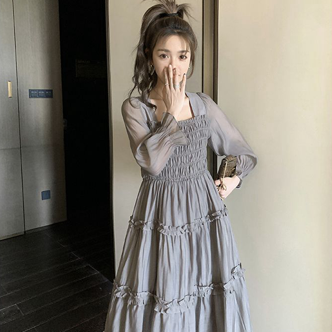 法式輕熟風方領連衣裙女春夏2024新款設計感小眾時尚減齡氣質長裙