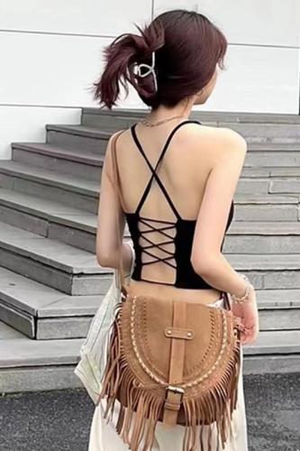Not a real shot. Seaside vacation with chest pad and beautiful back vest. One-piece back cross-strap halter top.