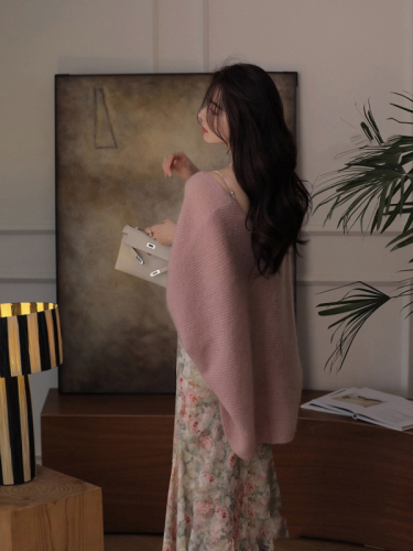 奶酪针织开衫女2024春秋新款设计感小众弧形外搭毛衣气质显瘦上衣